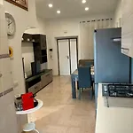 Accogliente Appartamento Molto Vicino Metro C